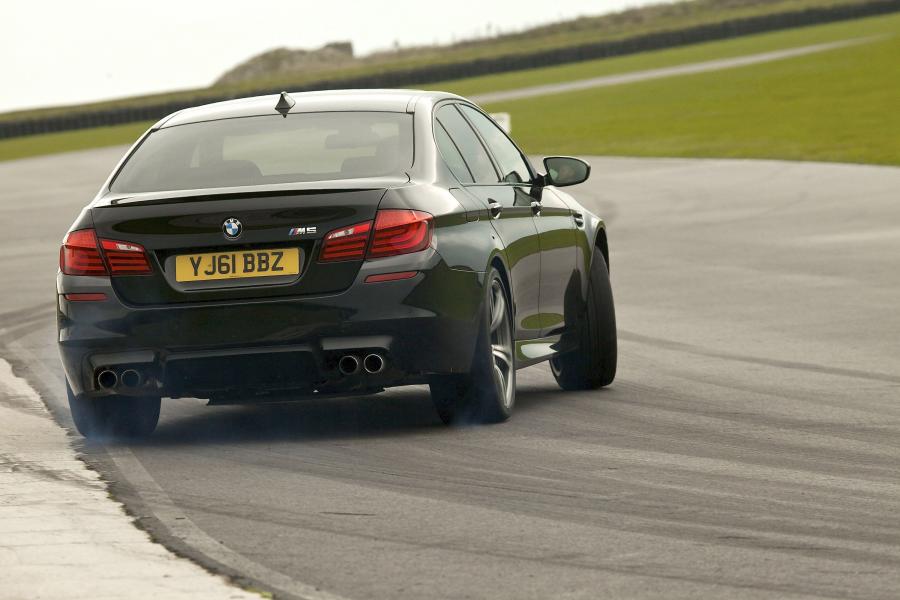 BMW M5 2012 года  (UK) (фото 24 из 27)
